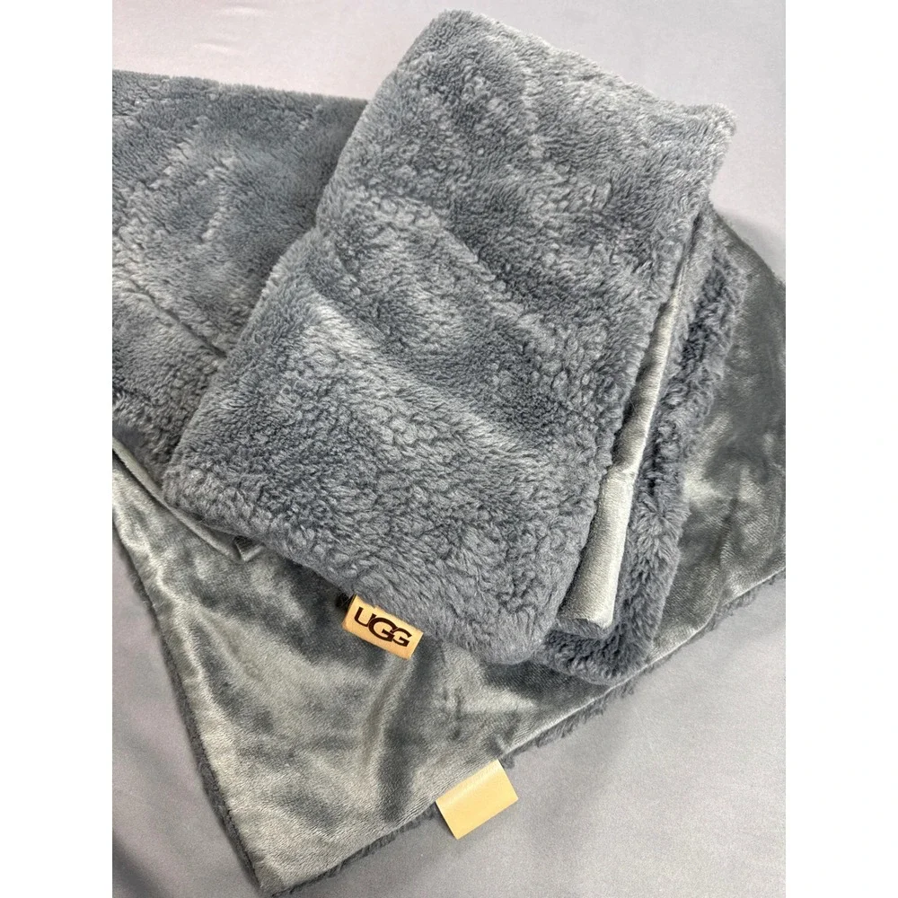 UGG 2 Gray Sherpa and Velvet Plush Throw Pillow Cover 20x20 Square Logo Patch